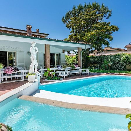Beautiful Home In Fiumicino With Wifi Kültér fotó