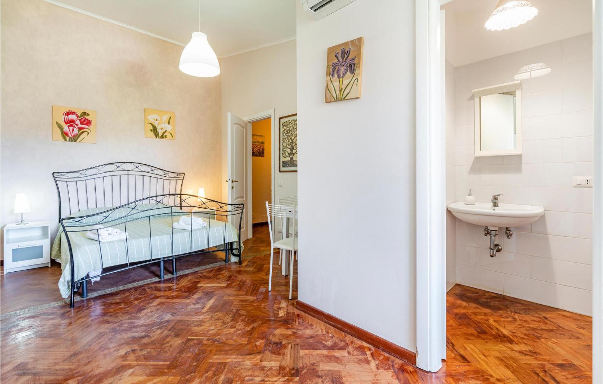 Beautiful Home In Fiumicino With Wifi Kültér fotó