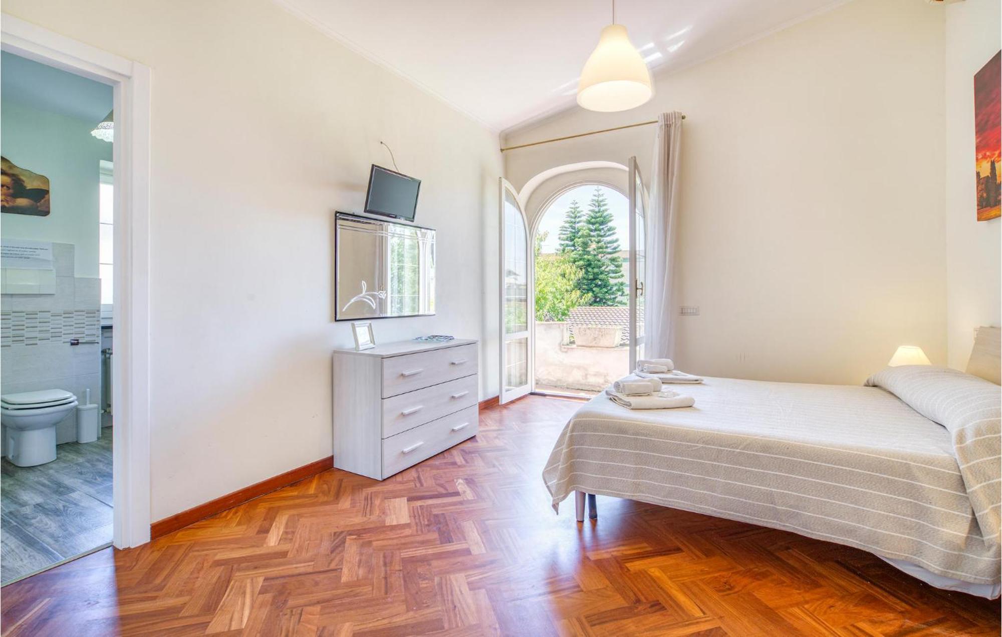 Beautiful Home In Fiumicino With Wifi Kültér fotó
